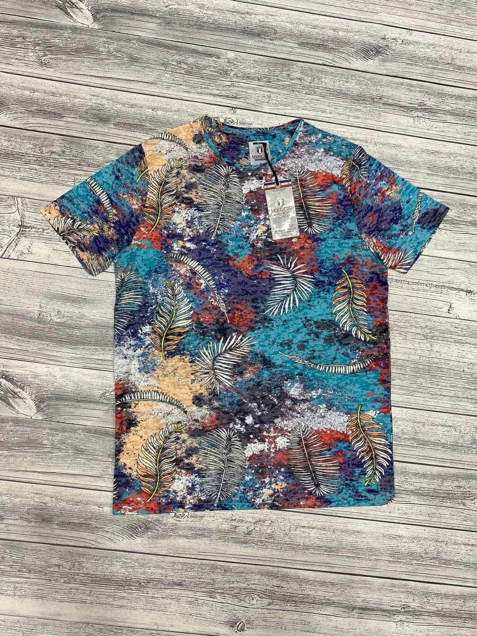 3210-02-3 Чоловічі турецькі футболки Bagarda 3210-02 з яскравим тропічним принтом. - Зображення 1