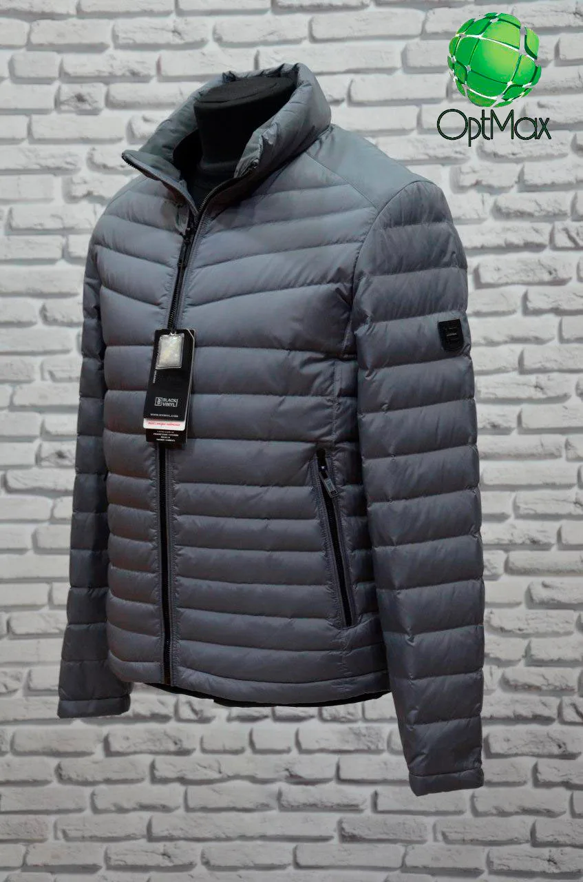 Чоловічий пуховик Black Vinyl Р20-1703, вид спереду, з доставкою в Україні