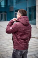 Куртка Black Vinyl ТС21-1808 винного цвета, вид сзади