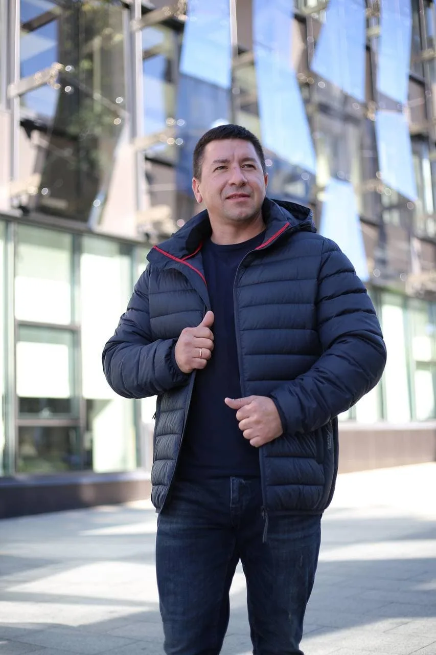 Мужская куртка Tiger Force TFSW-70764 в темно-синем цвете, вид спереди, расстегнута.