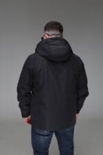 Мужская черная куртка Black Vinyl TC23-2213, вид со спины.