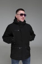 Куртка з водовідштовхуючої тканини чорна