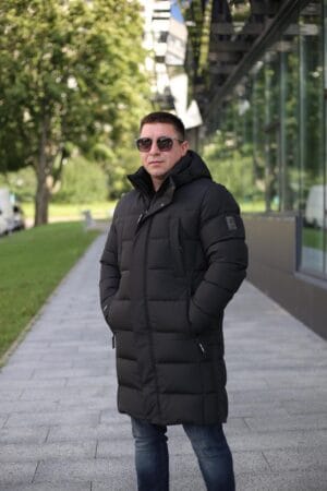 Мужская длинная зимняя куртка King's Wind W39 в черном цвете