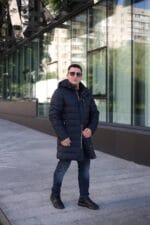 Чоловіча довга зимова куртка Black Vinyl С23-2289CQ колір темно синій