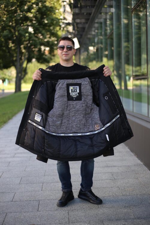 Мужская черная куртка Black Vinyl С23-2269M2 на зиму
