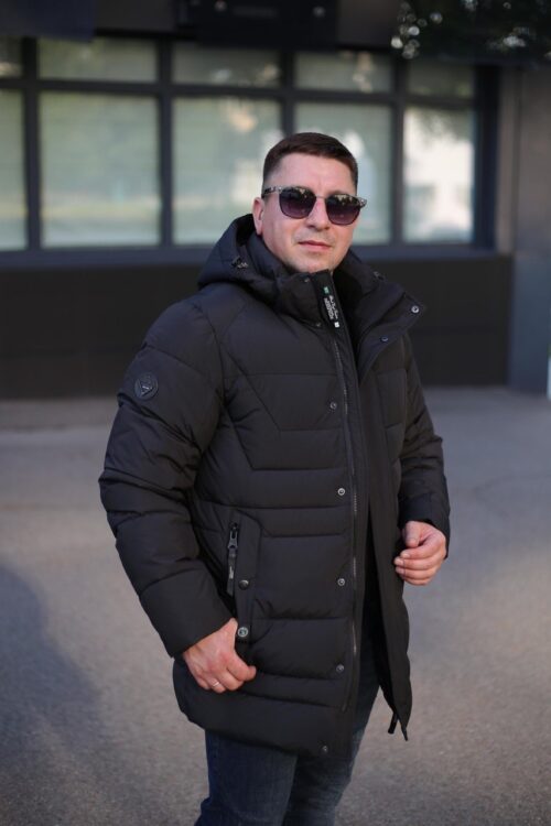 Зимняя куртка Black Vinyl C23-2237C в черном цвете для мужчины