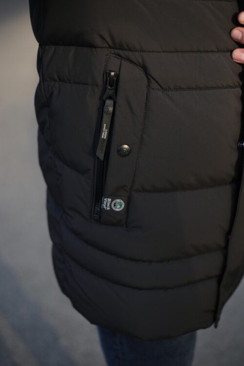 Зимняя куртка Black Vinyl C23-2237C в черном цвете для мужчин