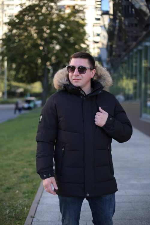Мужская зимняя куртка Black Vinyl С23-2301 М2 в черном цвете