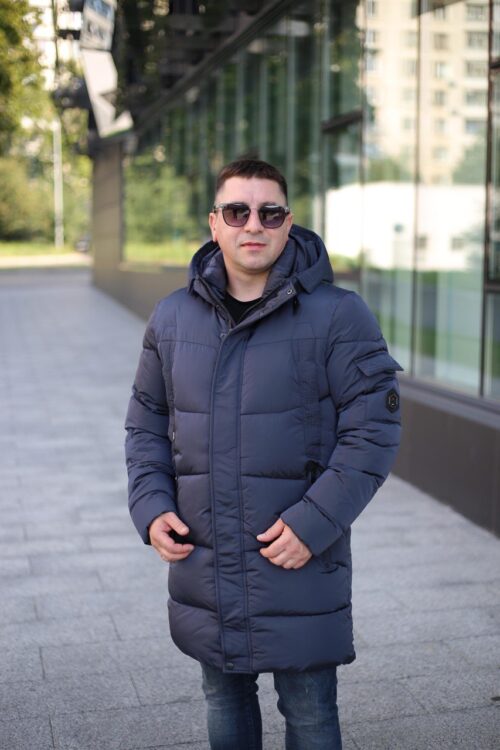 Теплая зимняя куртка Black Vinyl С23-2278С в темно-синем цвете для мужчины