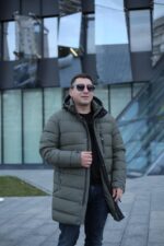 Куртка Black Vinyl С23-2252С в цвете оливки для мужчины на зиму