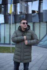 Мужская зимняя куртка Black Vinyl С23-2252С в цвете оливковая