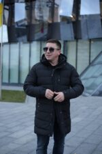 Мужская зимняя куртка Black Vinyl С23-2301 М2 в черном цвете