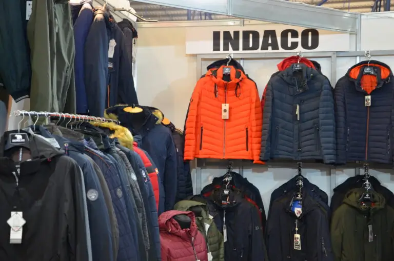 Колекція чоловічих курток OptMax на виставці