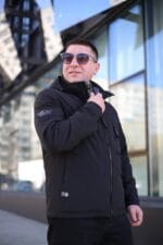 Стильная зимняя куртка Black Vinyl TC24-2337 в черном цвете для мужчины