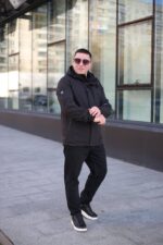 Осенняя куртка Black Vinyl TC24-2338 для мужчины черная