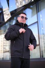 Мужская осенняя куртка Black Vinyl TC24-2338 в черном цвете