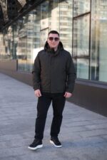 Осенняя куртка Black Vinyl ТС23-2201 в цвете хаки для мужчин