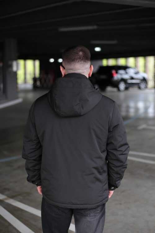 Стильная осенняя куртка Black Vinyl TC24-2335 в цвете черный-графит для мужчины