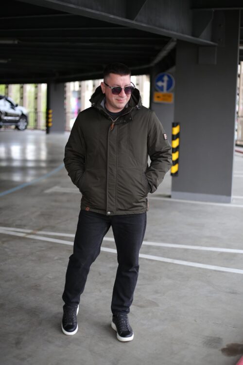 Мужская осенняя куртка Black Vinyl TC24-2335 в цвете хаки