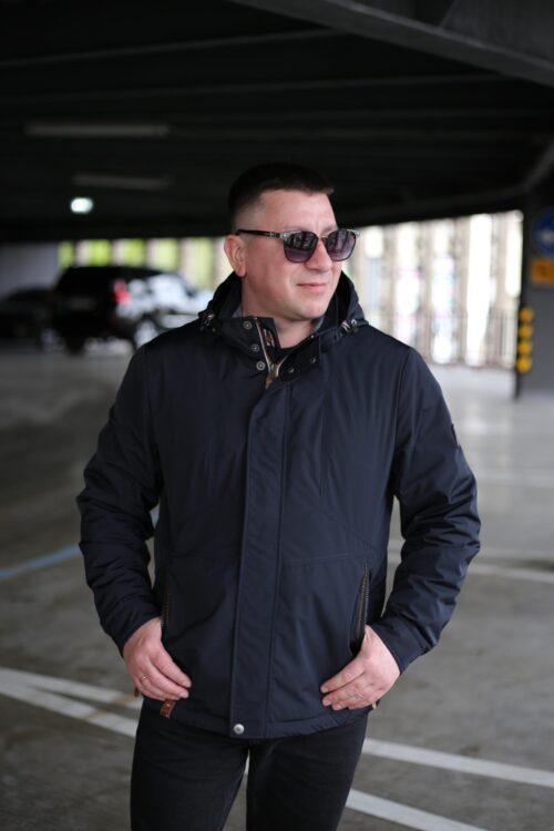 Мужская осенняя куртка Black Vinyl TC24-2335 в цвете темно-синий