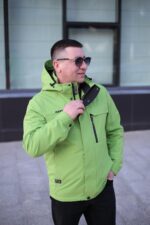 Куртка Black Vinyl ТС24-2361 в зеленом цвете для мужчины на осень