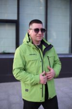 Осенняя куртка Black Vinyl ТС24-2361 в зеленом цвете для мужчины