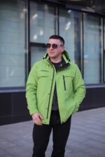 Осенняя куртка Black Vinyl ТС24-2361 для мужчины с капюшоном зеленая