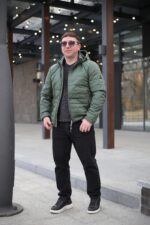 Чоловіча осіння куртка Black Vinyl ТС24-2373 в кольорі олива