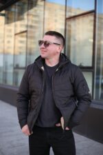 Теплая осенняя куртка Black Vinyl ТС24-2375 в черном цвете для мужчины