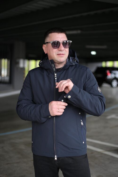 Чоловіча осіння куртка Black Vinyl TC24-2388 в кольорі темно-синій