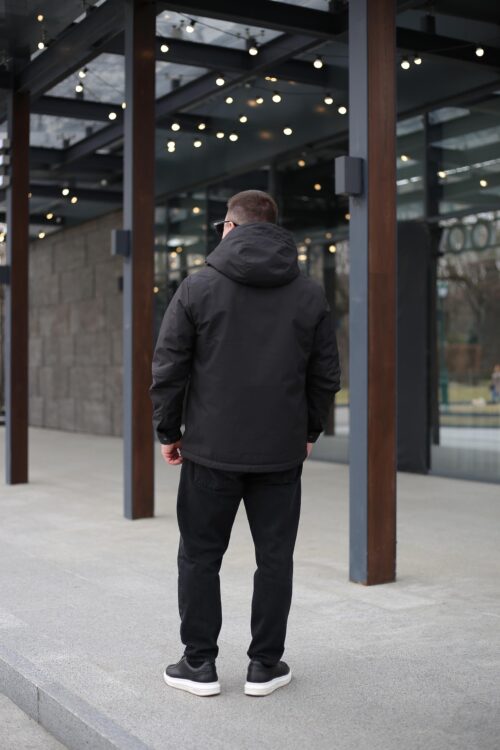 Осенняя куртка Black Vinyl ТС23-2200 в черном цвете для мужчины