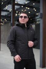 Чоловіча осіння куртка Black Vinyl ТС23-2200 в чорному кольорі