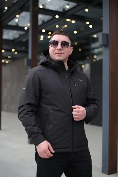 Мужская осенняя куртка Black Vinyl ТС23-2200 в черном цвете