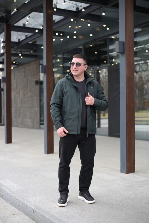 Осенняя куртка Black Vinyl ТС23-2200 в цвете малахит для мужчины