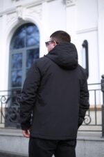 Осенняя куртка Black Vinyl TC24-2356 в черном цвете для мужчин