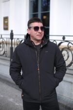Мужская осенняя куртка Black Vinyl TC24-2356 в черном цвете