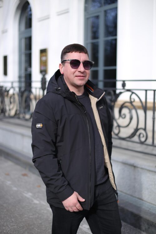 Куртка Black Vinyl TC24-2356 в черном цвете для мужчины на осень