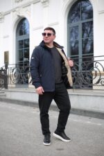 Мужская осенняя куртка Black Vinyl TC24-2356 в цвете темно-синий