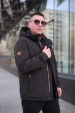 Осенняя куртка Black Vinyl ТС24-2336 для мужчины черная