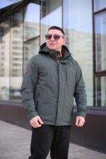 Осенняя куртка Black Vinyl ТС24-2336 в цвете малахит для мужчины