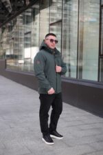 Мужская осенняя куртка Black Vinyl ТС24-2336 в цвете малахит