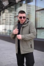 Осенняя куртка Black Vinyl ТС24-2336 для мужчины оливковая