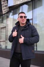 Осенняя куртка Black Vinyl ТС24-2336 для мужчины в цвете темно-синий