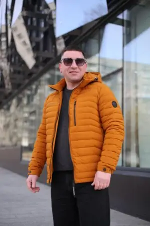 Куртка Zero Frozen ZF50472 в горчичном цвете для мужчины на осень