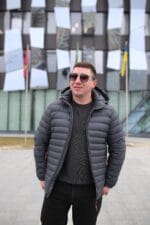 Стильная осенняя куртка Zero Frozen ZF50482 в сером цвете для мужчины