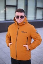 Стильна осіння куртка Zero Frozen ZF50488 в гірчичному кольорі для чоловіка