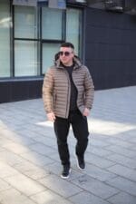 Осенняя куртка Zero Frozen ZF50497 в бежевом цвете для мужчин