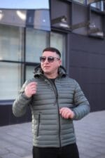 Осенняя куртка Zero Frozen ZF50497 в цвете олива для мужчины