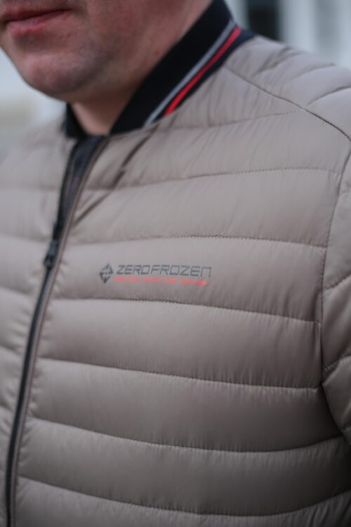 Осенняя куртка Zero Frozen ZF50509 в бежевом цвете для мужчины